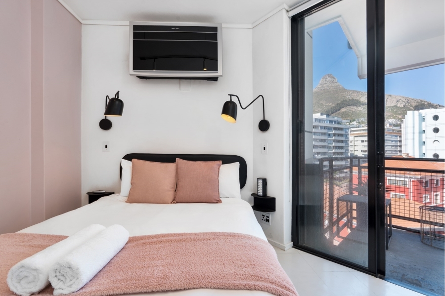 1 Bedroom Property for Sale in Sea Point Western Cape